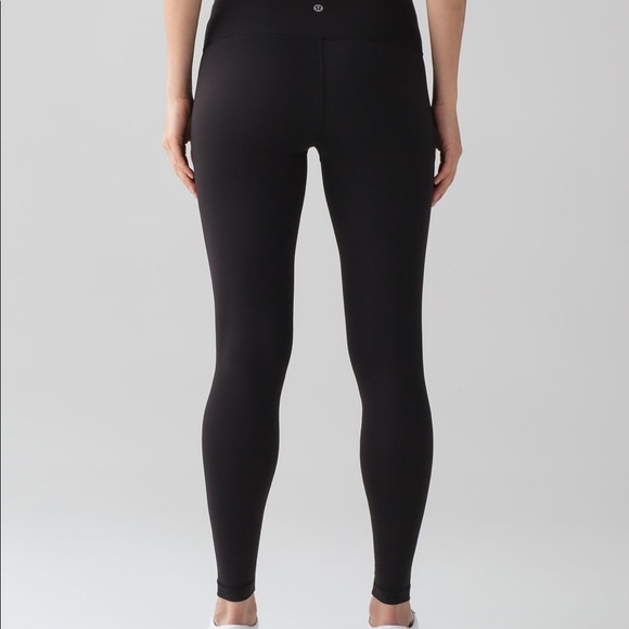 Lululemon Black Wunder Under - Picture 2 of 6